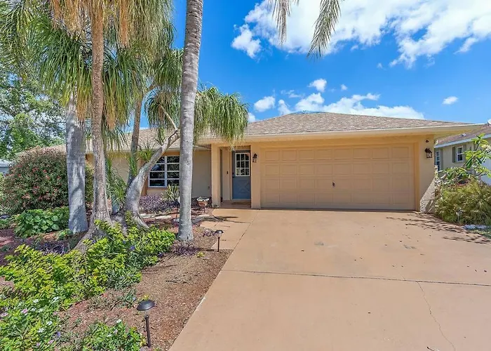 Home With Pool And Canal Access To Ocean